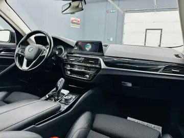BMW Seria 5 2018 2.0i E6 Plug-in Hybrid 530e iPerformance Ga