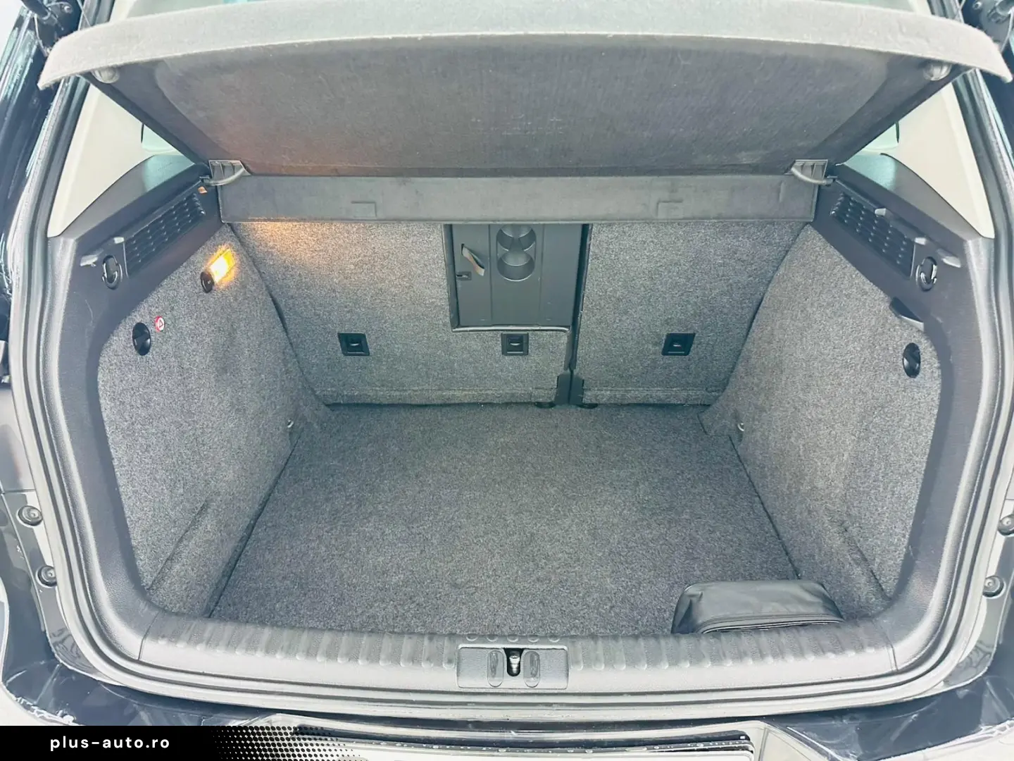 VOLKSWAGEN TIGUAN 2012 2.0D E5 4x4 Garantie 12 Luni Rate Ava