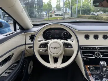 BENTLEY Flying Spur Azure Hybrid V8  NAIM RSE