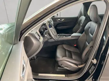 VOLVO XC60 B4 Aut Vollleder PilotAssist BLIS LED Googl