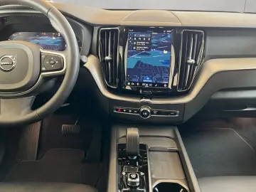 VOLVO XC60 B4 Aut Vollleder PilotAssist BLIS LED Googl
