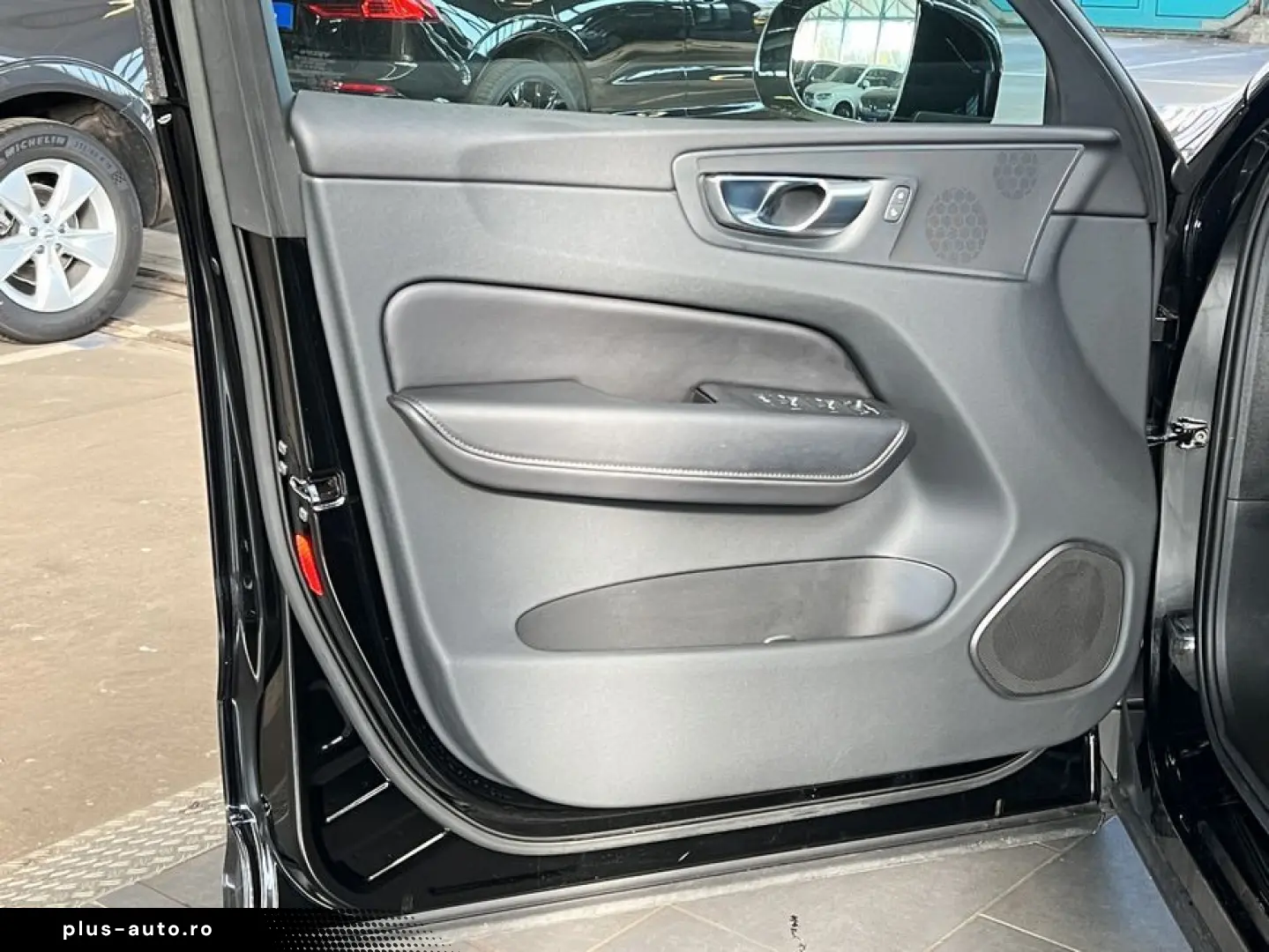 VOLVO XC60 B4 Aut Vollleder PilotAssist BLIS LED Googl
