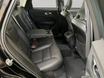 VOLVO XC60 B4 Aut Vollleder PilotAssist BLIS LED Googl