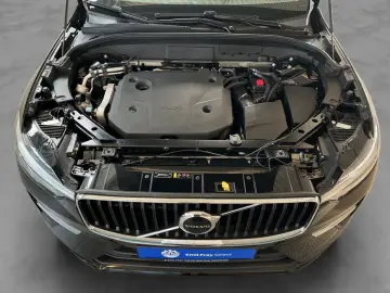 VOLVO XC60 B4 Aut Vollleder PilotAssist BLIS LED Googl