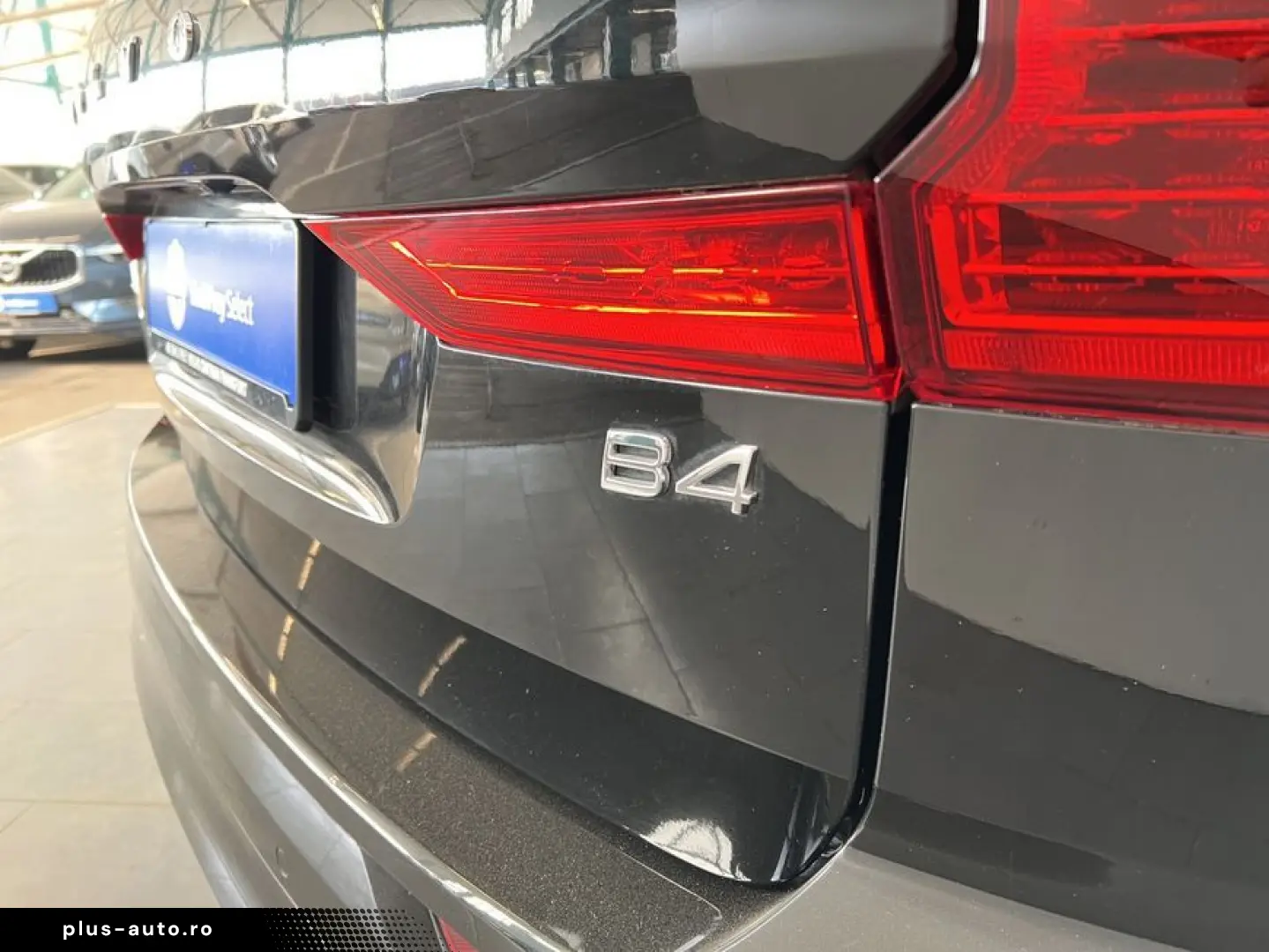VOLVO XC60 B4 Aut Vollleder PilotAssist BLIS LED Googl
