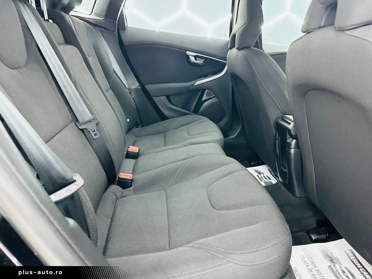 VOLVO V40 2017 2.0D E6 Garantie 12 Luni Rate Avans 0 Doar Cu