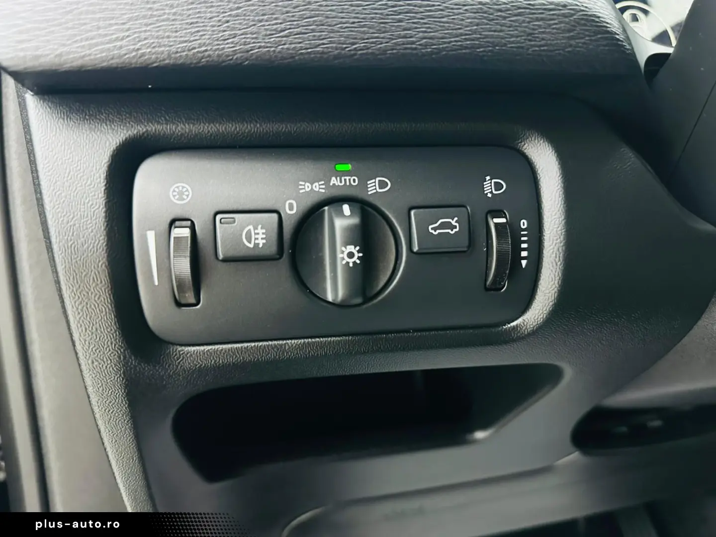VOLVO V40 2017 2.0D E6 Garantie 12 Luni Rate Avans 0 Doar Cu