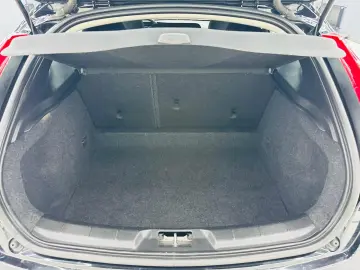 VOLVO V40 2017 2.0D E6 Garantie 12 Luni Rate Avans 0 Doar Cu