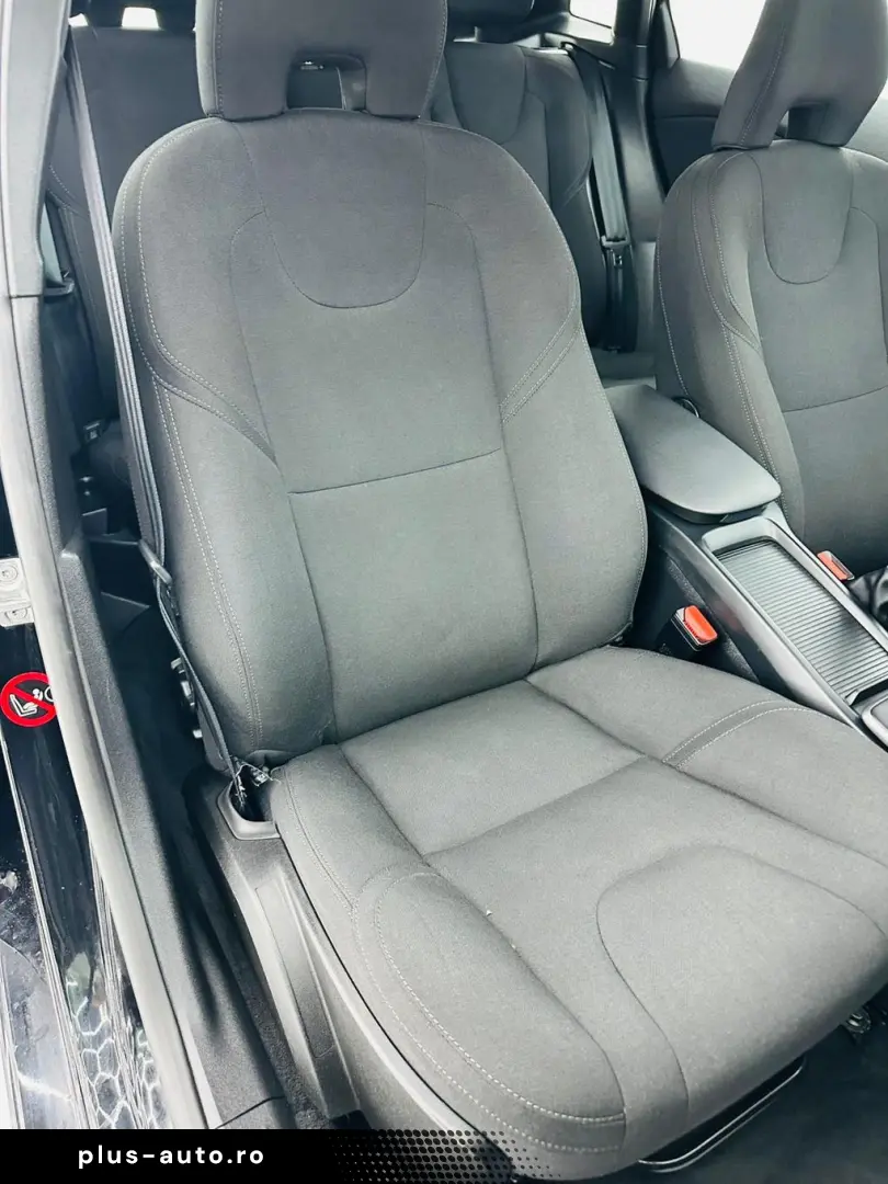 VOLVO V40 2017 2.0D E6 Garantie 12 Luni Rate Avans 0 Doar Cu