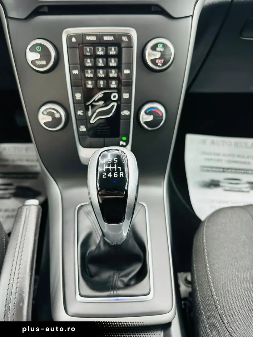 VOLVO V40 2017 2.0D E6 Garantie 12 Luni Rate Avans 0 Doar Cu
