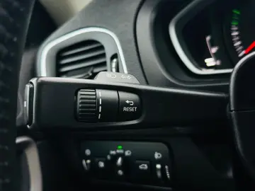 VOLVO V40 2017 2.0D E6 Garantie 12 Luni Rate Avans 0 Doar Cu