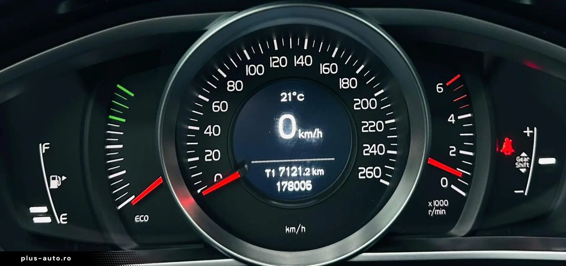 VOLVO V40 2017 2.0D E6 Garantie 12 Luni Rate Avans 0 Doar Cu