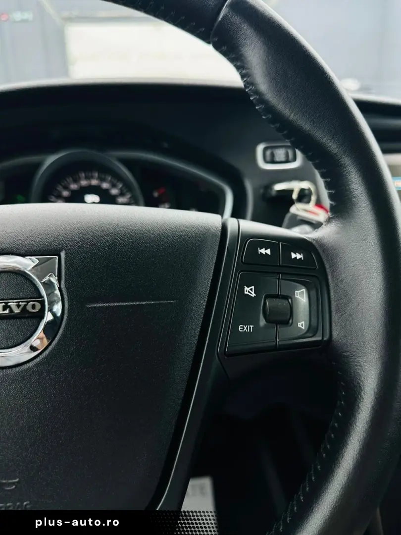 VOLVO V40 2017 2.0D E6 Garantie 12 Luni Rate Avans 0 Doar Cu