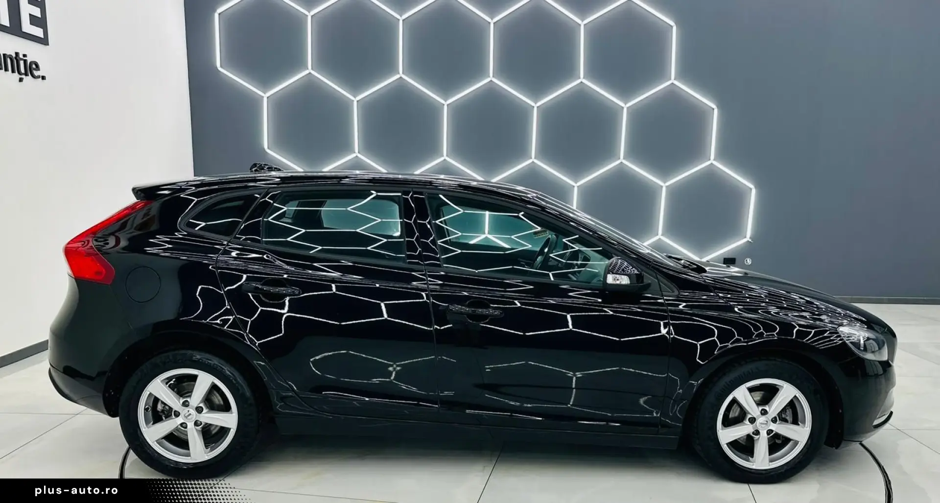 VOLVO V40 2017 2.0D E6 Garantie 12 Luni Rate Avans 0 Doar Cu