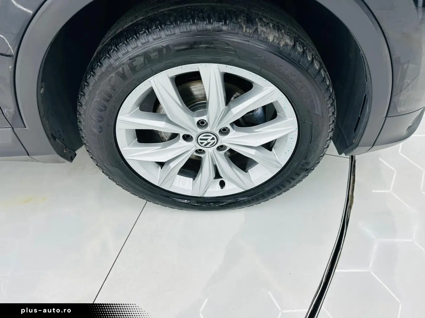 VOLKSWAGEN TIGUAN 2017 2.0D E6 4x4 Garantie 12 Luni Rate Ava