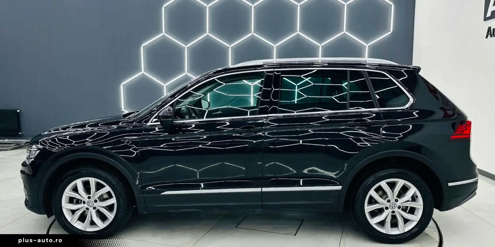 VOLKSWAGEN TIGUAN 2017 2.0D E6 4x4 Garantie 12 Luni Rate Ava