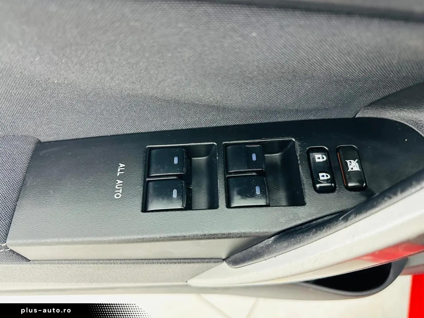 TOYOTA AURIS 2013 1.6i E5 Garantie 12 Luni Rate Avans 0 Doar
