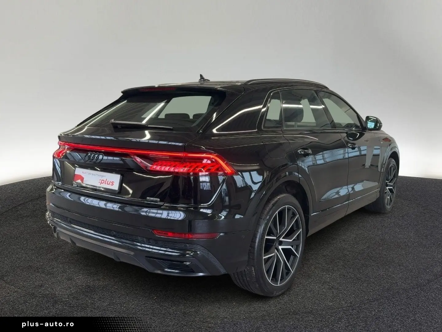 AUDI Q8 50 TDI quattro S line selection HuD Pano