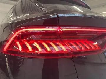 AUDI Q8 50 TDI quattro S line selection HuD Pano