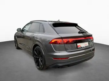 AUDI Q8 50 TDI QUATT S LINE MATRIX RAUTE AHK PANO B&O