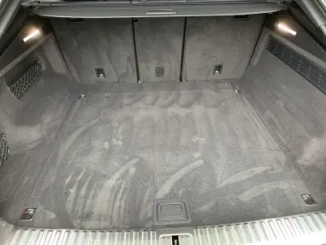 AUDI Q8 50 TDI QUATT S LINE MATRIX RAUTE AHK PANO B&O
