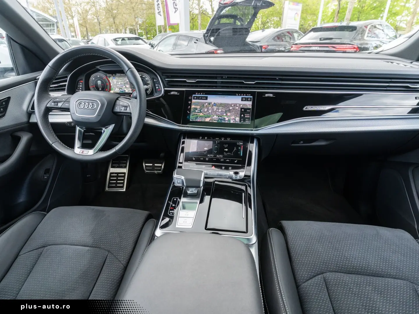 AUDI Q8 SUV 50TDI S line NAVI LED PANO HUD AHK 360