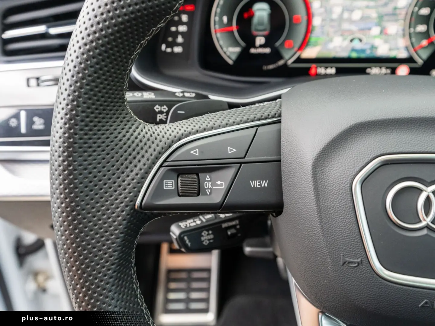 AUDI Q8 SUV 50TDI S line NAVI LED PANO HUD AHK 360