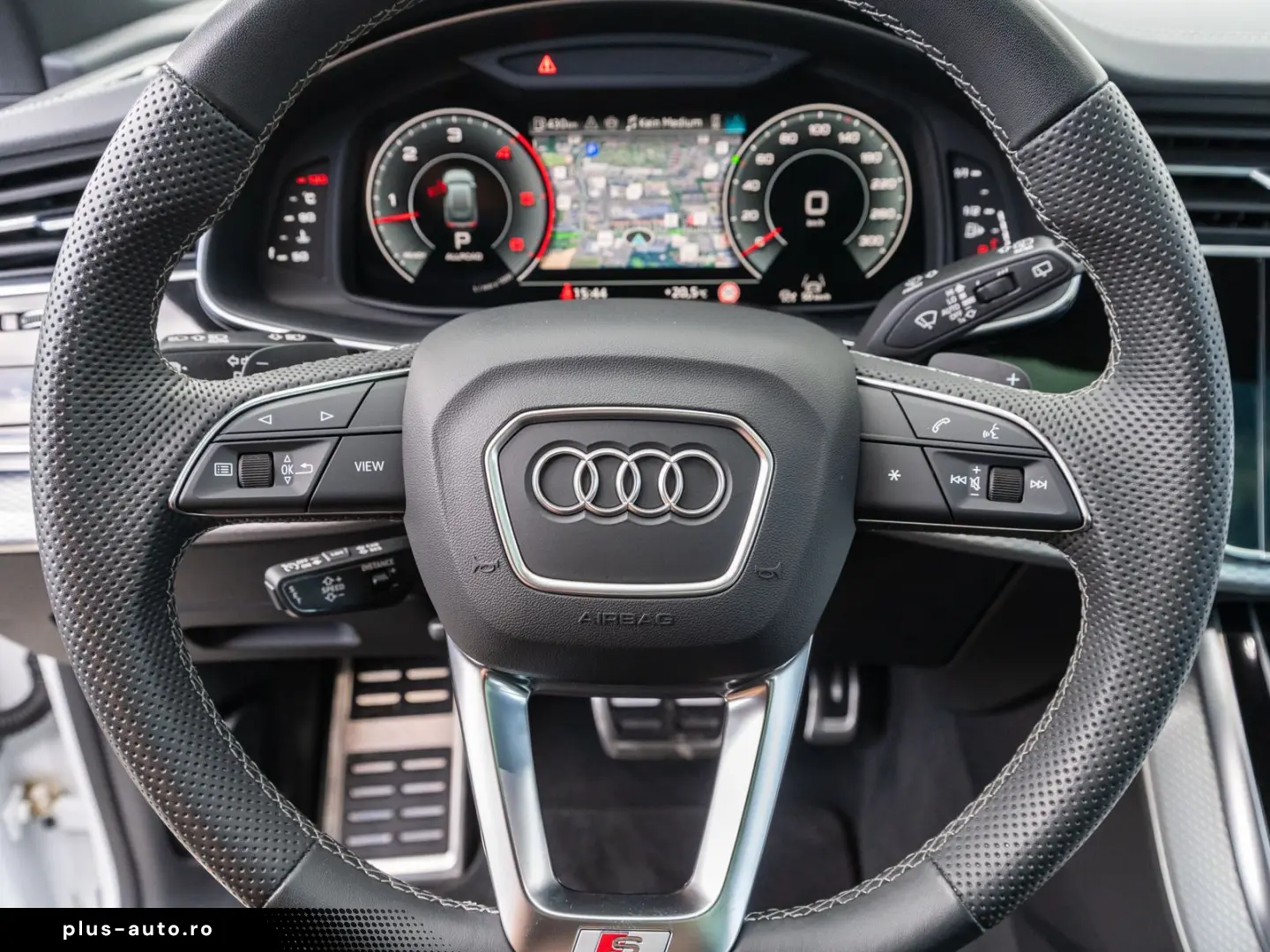 AUDI Q8 SUV 50TDI S line NAVI LED PANO HUD AHK 360