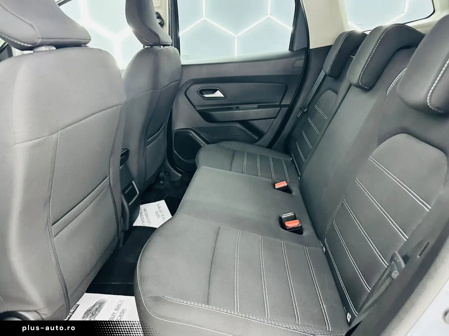 DACIA DUSTER 2023 1.3i E6 Garantie 12  Luni Rate Avans 0 Doa