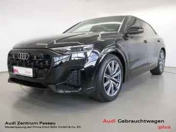 AUDI Q8 50 TDI quattro MATRIX AHK PANO HEAD-UP
