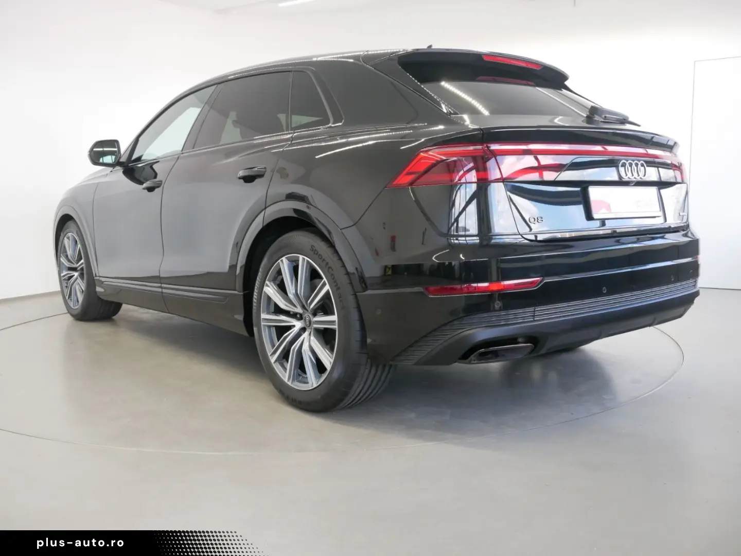 AUDI Q8 50 TDI quattro MATRIX AHK PANO HEAD-UP
