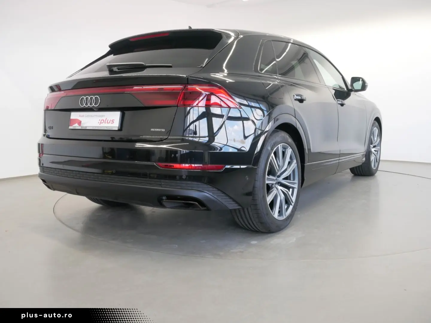 AUDI Q8 50 TDI quattro MATRIX AHK PANO HEAD-UP
