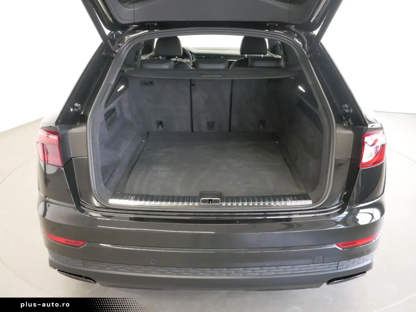 AUDI Q8 50 TDI quattro MATRIX AHK PANO HEAD-UP