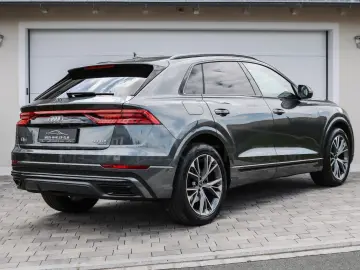 AUDI Q8 50 TDI quattro S LINE AHK B&O PANO 360 GRAD