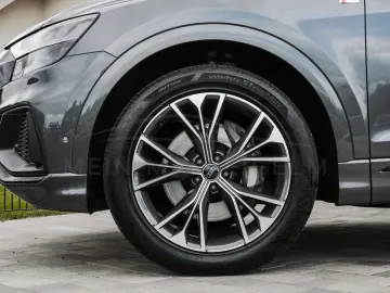 AUDI Q8 50 TDI quattro S LINE AHK B&O PANO 360 GRAD