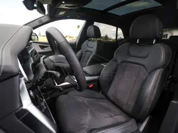 AUDI Q8 50 TDI quattro S LINE AHK B&O PANO 360 GRAD