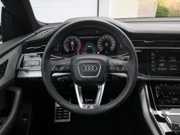 AUDI Q8 50 TDI quattro S LINE AHK B&O PANO 360 GRAD