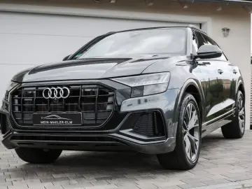 AUDI Q8 50 TDI quattro S LINE AHK B&O PANO 360 GRAD