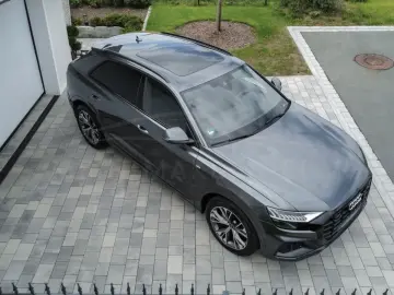 AUDI Q8 50 TDI quattro S LINE AHK B&O PANO 360 GRAD