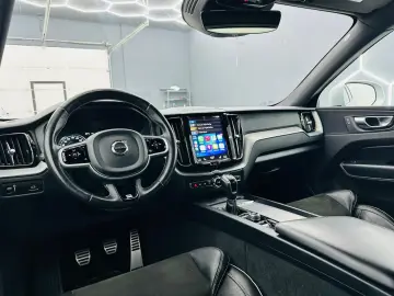 VOLVO Xc-60 2019 2.0D E6 R-Design Garantie 12 Luni Rate Avan