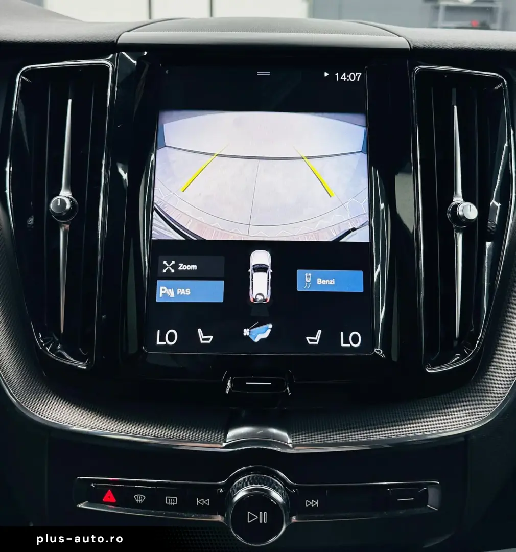 VOLVO Xc-60 2019 2.0D E6 R-Design Garantie 12 Luni Rate Avan