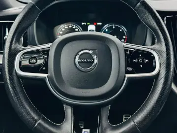 VOLVO Xc-60 2019 2.0D E6 R-Design Garantie 12 Luni Rate Avan