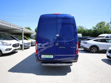 Mercedes-Benz Sprinter L2H2 2.2D 143CP Propulsie spate