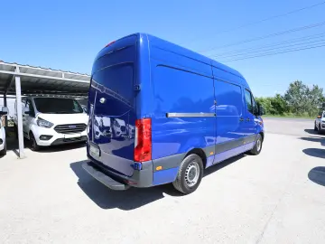 Mercedes-Benz Sprinter L2H2 2.2D 143CP Propulsie spate