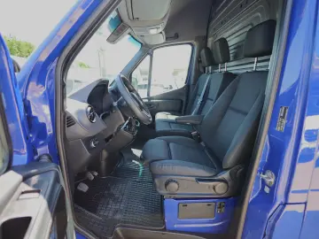 Mercedes-Benz Sprinter L2H2 2.2D 143CP Propulsie spate