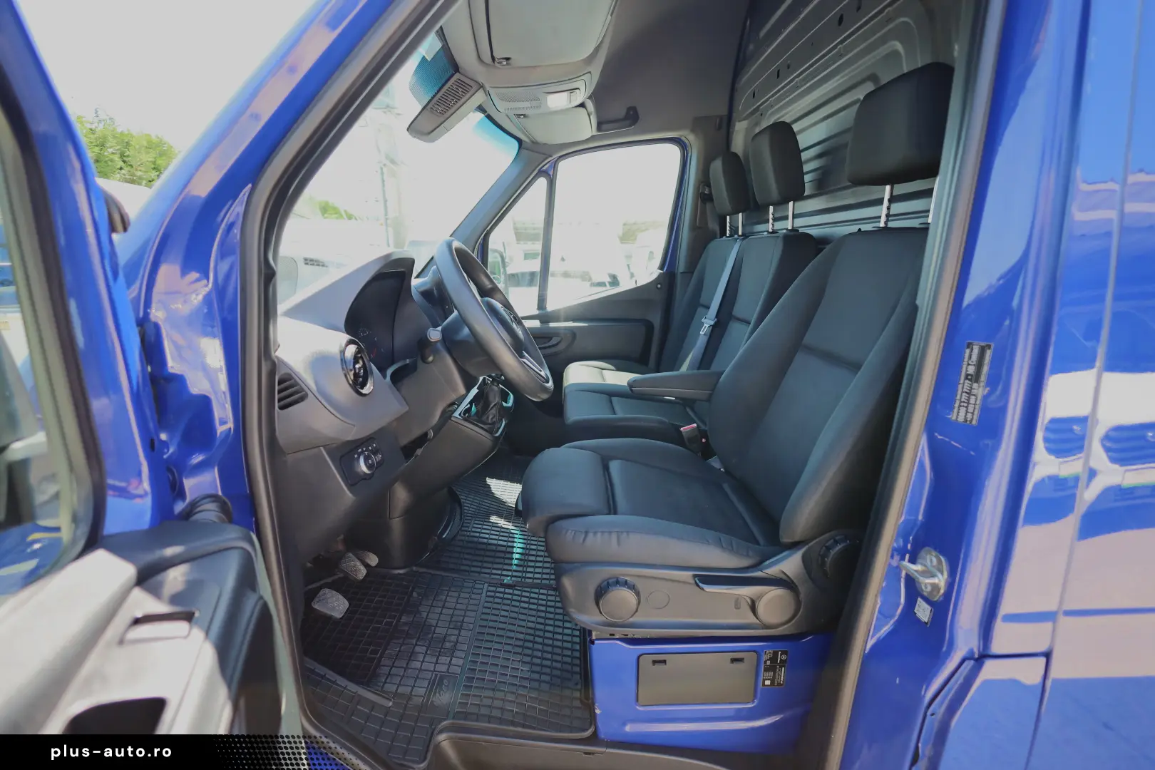 Mercedes-Benz Sprinter L2H2 2.2D 143CP Propulsie spate