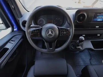 Mercedes-Benz Sprinter L2H2 2.2D 143CP Propulsie spate