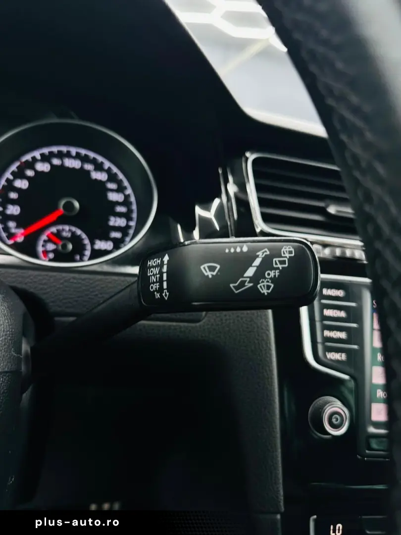 VOLKSWAGEN GOLF 2017 2.0D E6 Garantie 12  Luni Rate Avans 0