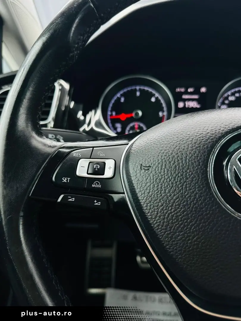 VOLKSWAGEN GOLF 2017 2.0D E6 Garantie 12  Luni Rate Avans 0