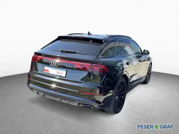 AUDI Q8 SUV
